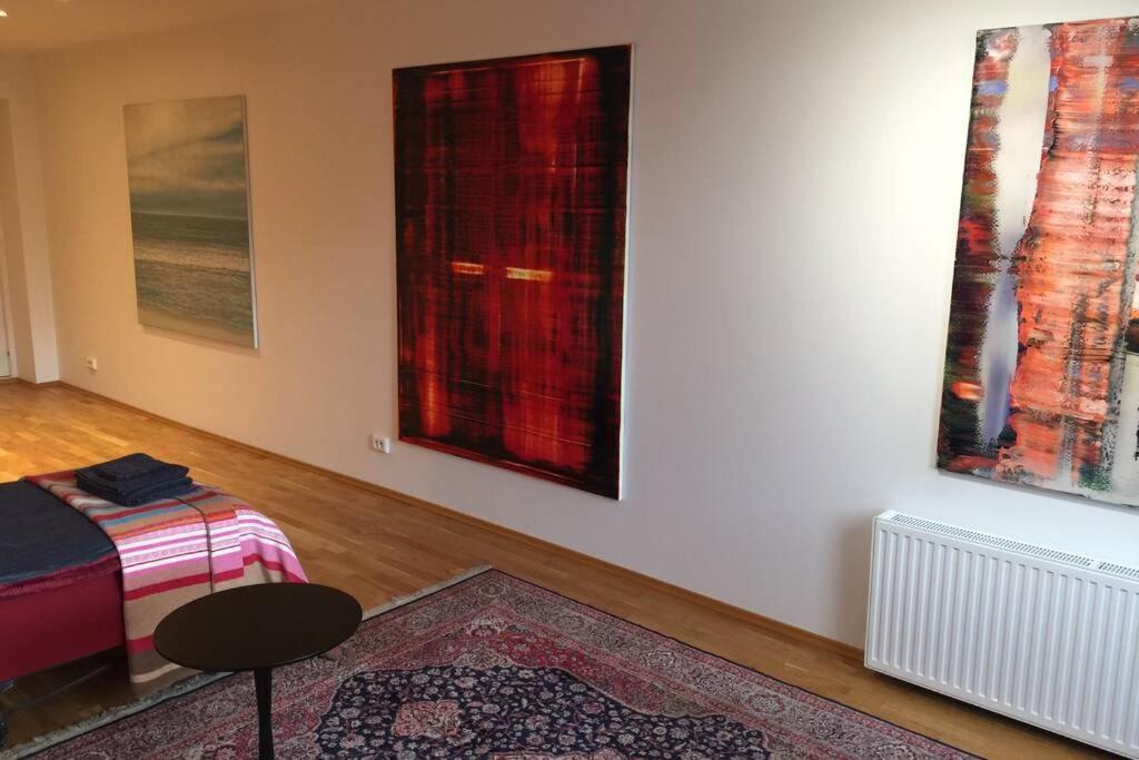 Huoneisto Huge Loft In Heart Of Tallinn